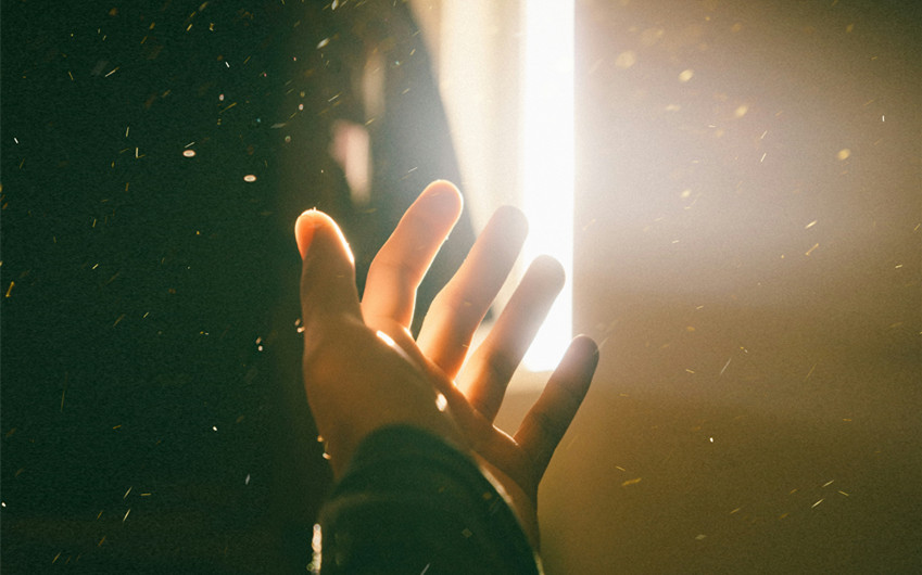 Light as a Symbol of Presence and Wonder